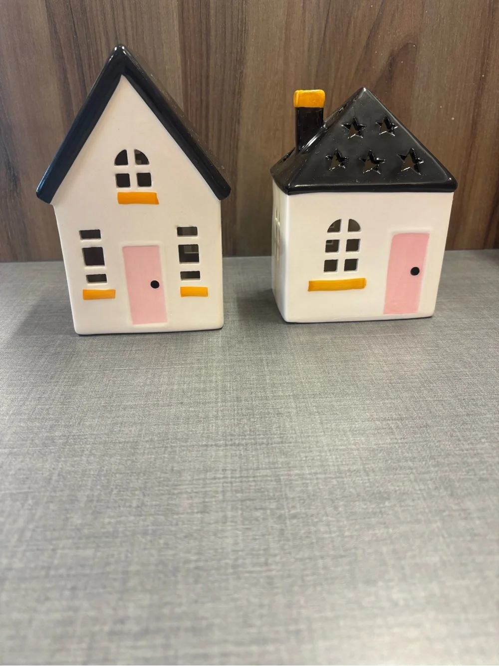 Hyde & EEK Ceramic House Set- Pink, Black & Yellow